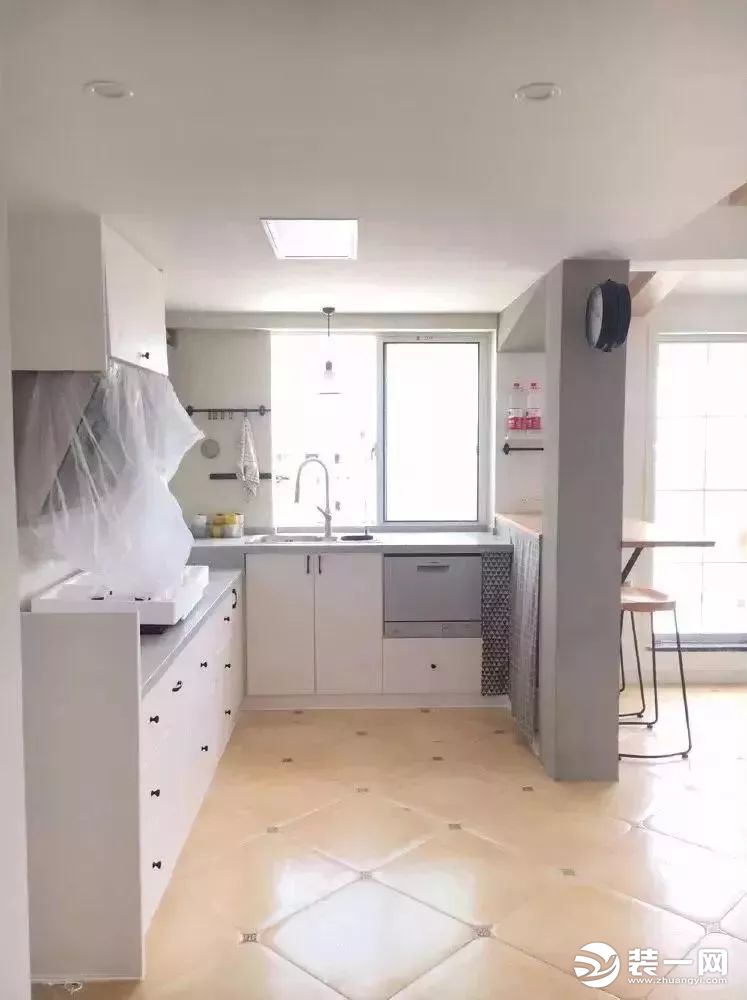 2019最新厨房橱柜装修效果图|大户型厨房装修效果图