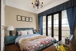 美式复式别墅卧室装修效果图