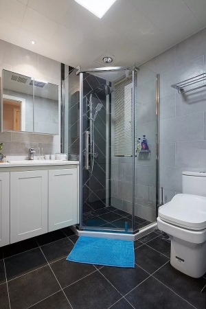140平现代北欧风格四居室卫生间装修设计