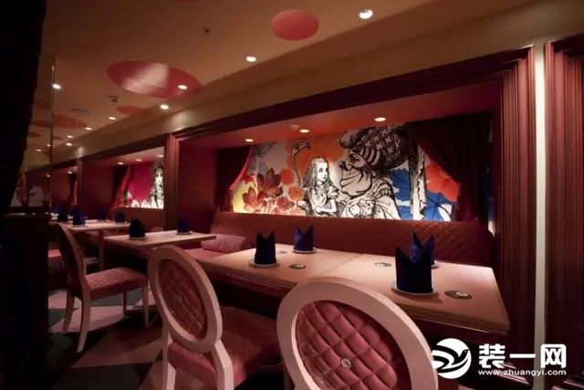 日本爱丽丝梦游仙境主题餐厅