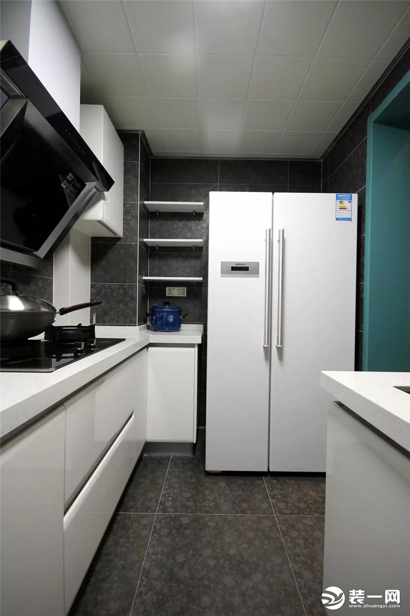 140平米三室两厅混搭风格厨房装修效果图