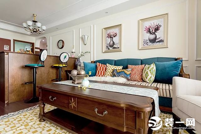 120平现代美式风格三居室客厅装修效果图