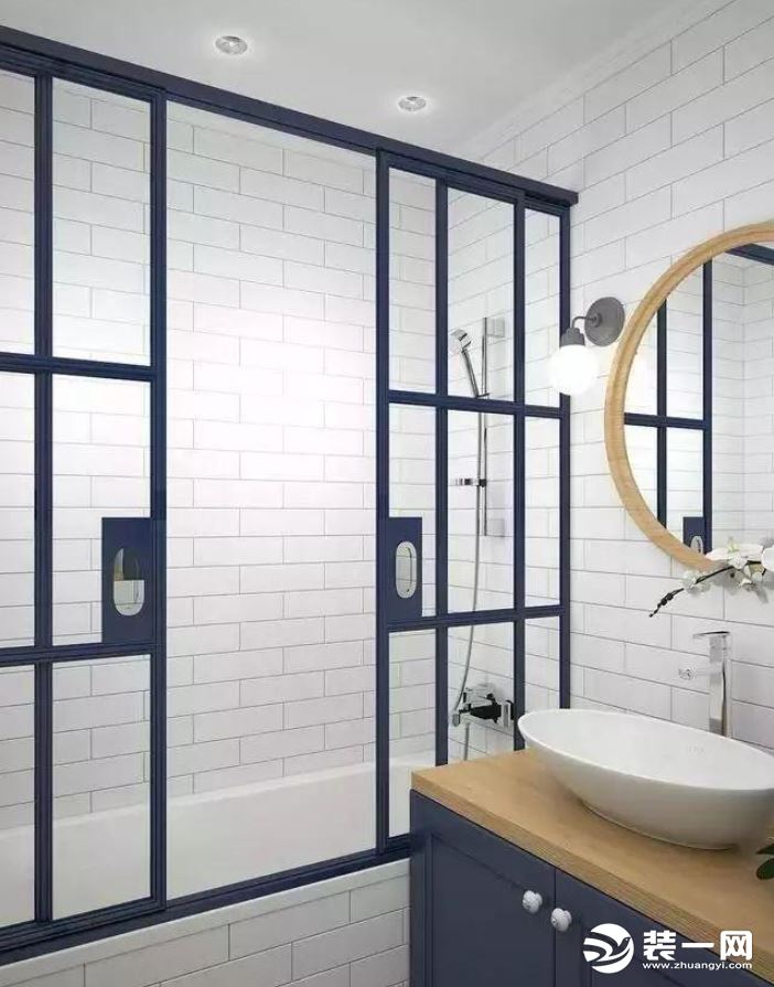 浴缸上装玻璃隔断的卫生间淋浴房玻璃隔断造型装修图片