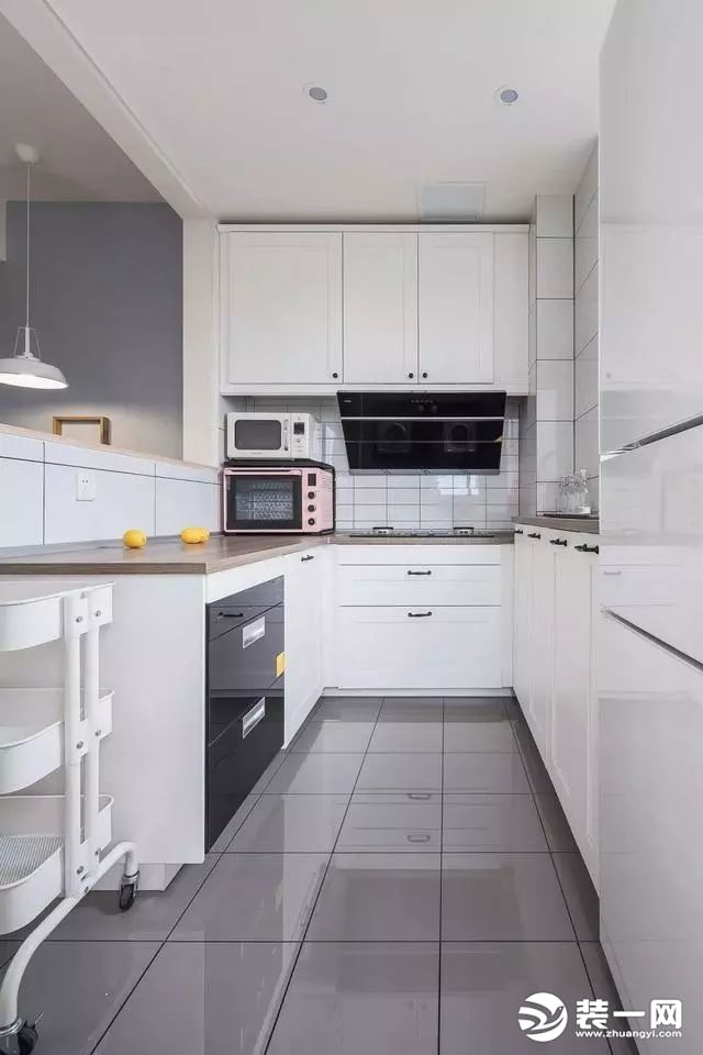 90平米现代简约风格厨房装修效果图