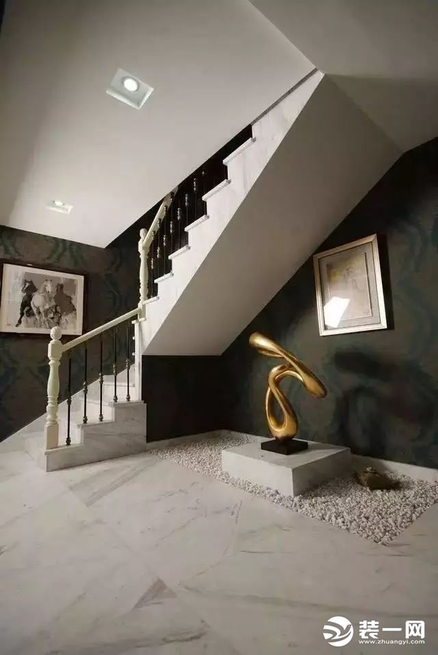 巴洛克风格图片别墅楼梯间装修效果