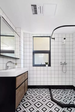 83平北欧风格两居室浴室卫生间装修效果图