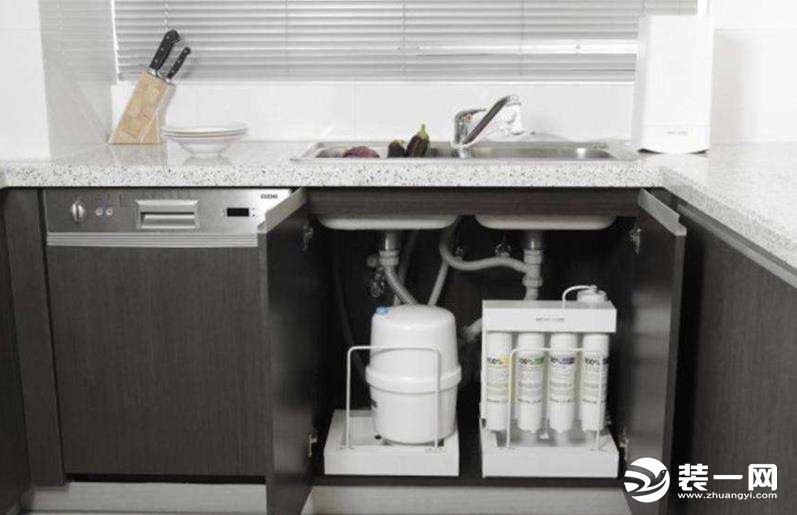 厨房净水器安装