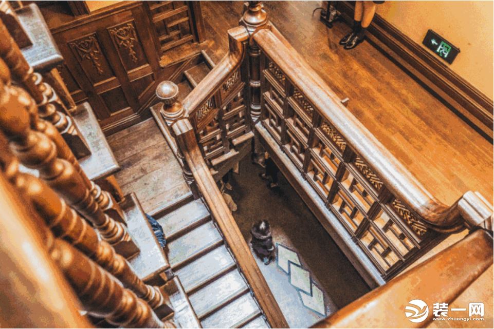 古典复古风格老上海花园洋房装修图片—复式楼梯