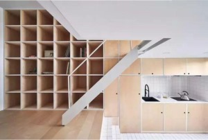 35平米小户型loft装修实景图—楼梯下收纳柜设计