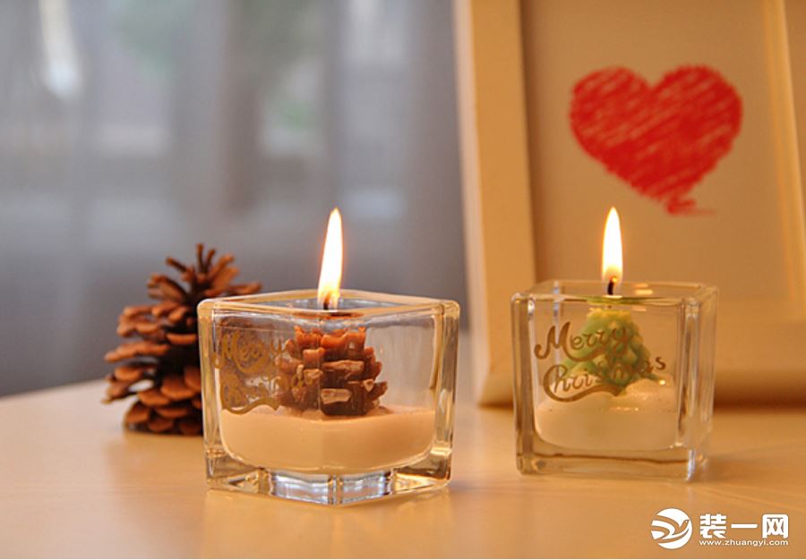 圣诞节家庭装饰布置图片—蜡烛装饰物品