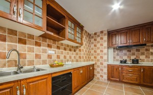 复式楼装修—美式风格复式别墅厨房装修效果图片