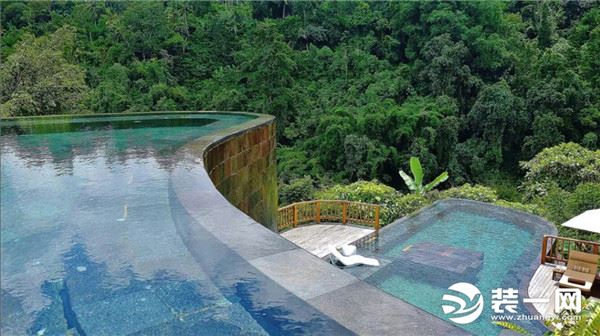 巴厘岛空中花园酒店