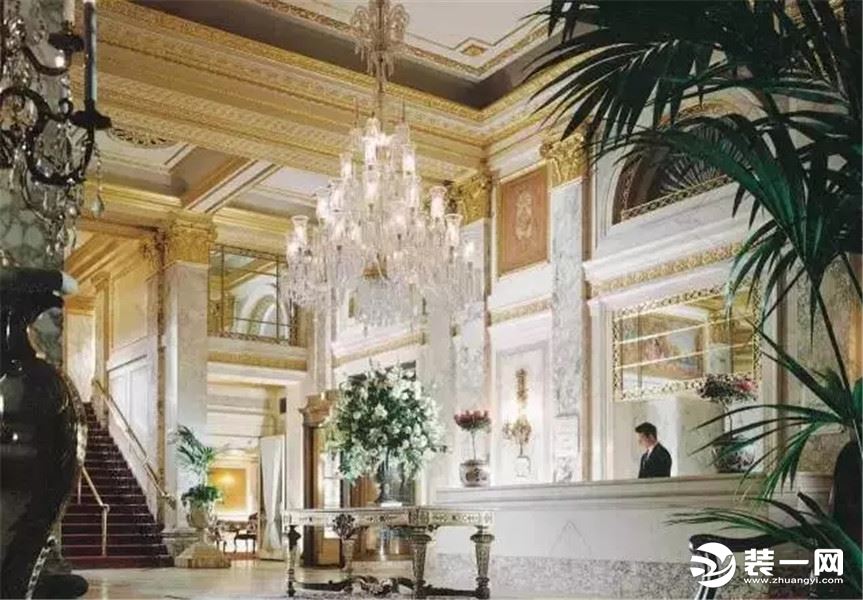 酒店大堂水晶灯图片