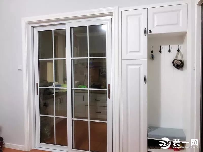 厨房折叠门推拉门厨房白框推拉门图