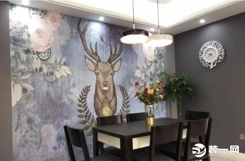 晒晒新房装修两室一厅装修图片—餐厅手绘墙画