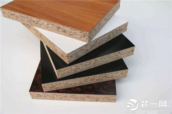 实木颗粒板和实木多层板哪个好？