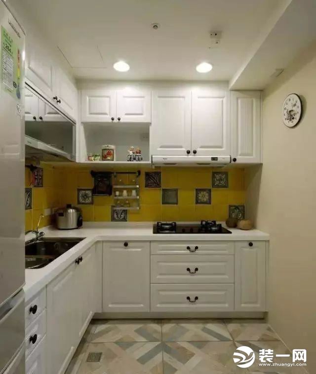 厨房小又怎么了，只要这样装，厨房在小也能用的很舒服！