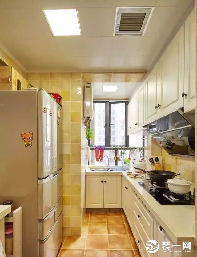 厨房小又怎么了，只要这样装，厨房在小也能用的很舒服！