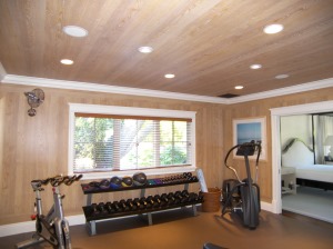 现代别墅健身房装修效果图