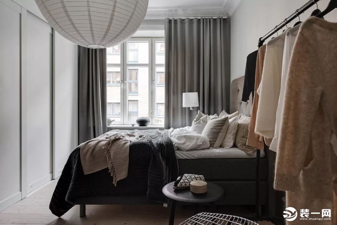 极简北欧风国外小户型装修设计案例--卧室