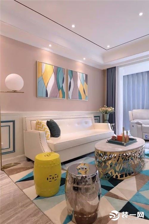 现代美式风格粉色浪漫沙发背景墙装修案例 