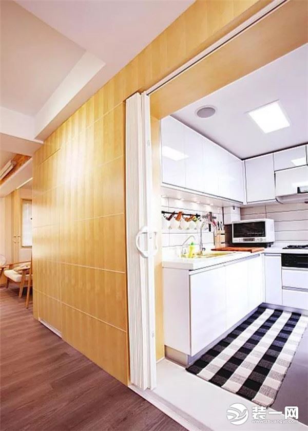 厨房折叠门图片