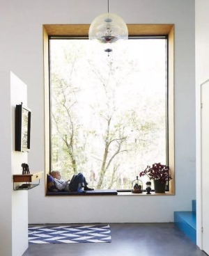 現代簡約風格臥室飄窗窗簾效果圖