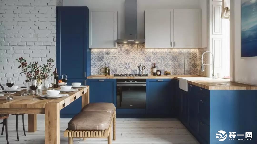 2019年厨房墙面流行这样铺瓷砖，别再只用小白砖了！