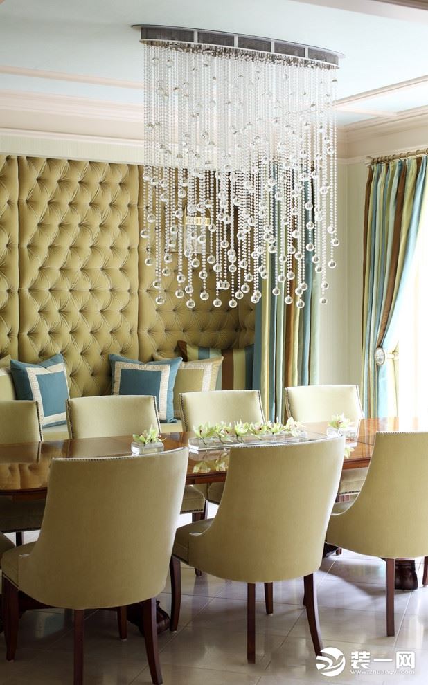 唯美客厅水晶灯装修效果图大全之欧式风格客厅水晶灯