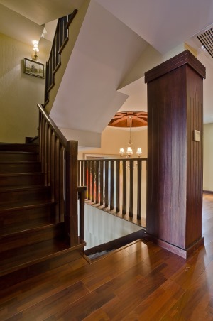 復古木質樓梯裝修效果圖大全之中式樓梯