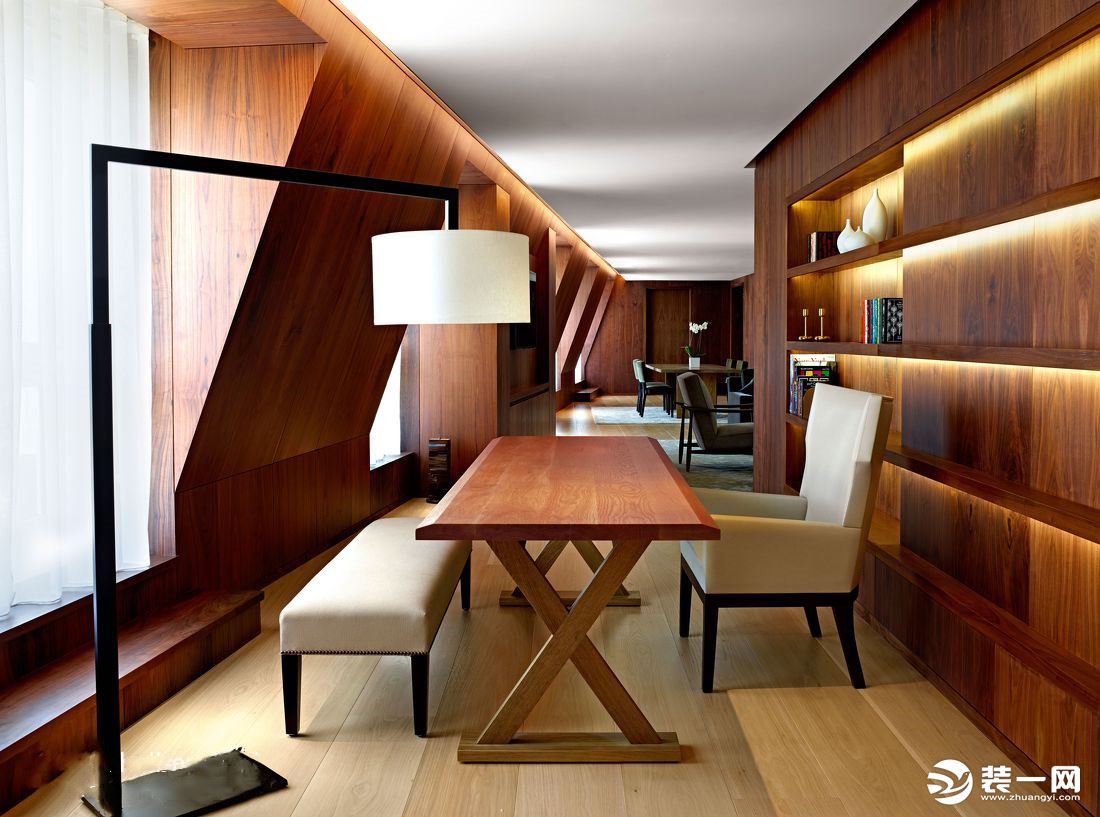 敞开式客厅与休闲区相连，加强平层优势，让空庭更具互动性，-家居美图_装一网装修效果图