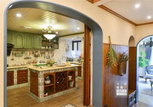 美观实用的敞开式厨房隔断装修效果图大全之拱门隔断