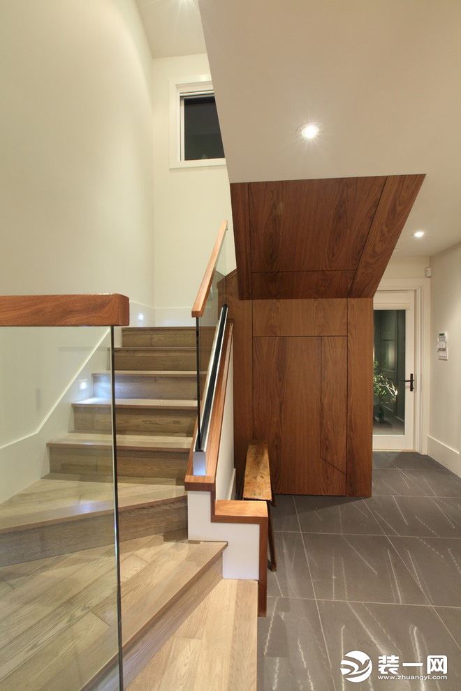 美观小型别墅敞开式楼梯间装修效果图集锦之现代简约风格