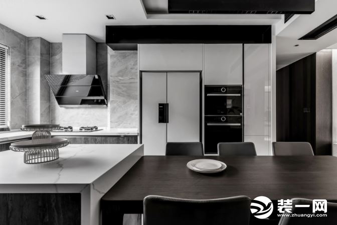 黑白灰风格厨房设计图
