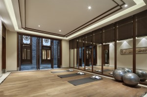简约美观的瑜伽室装修效果图集锦之多功能瑜伽室