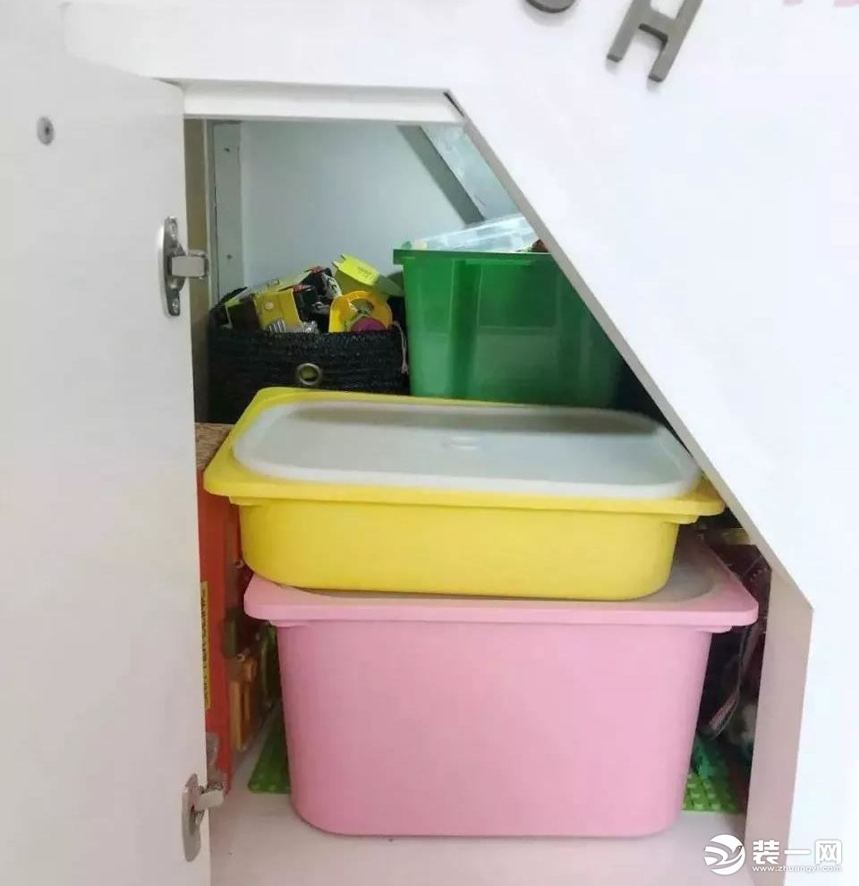 小户型复式装修设计儿童房玩具储物间效果图