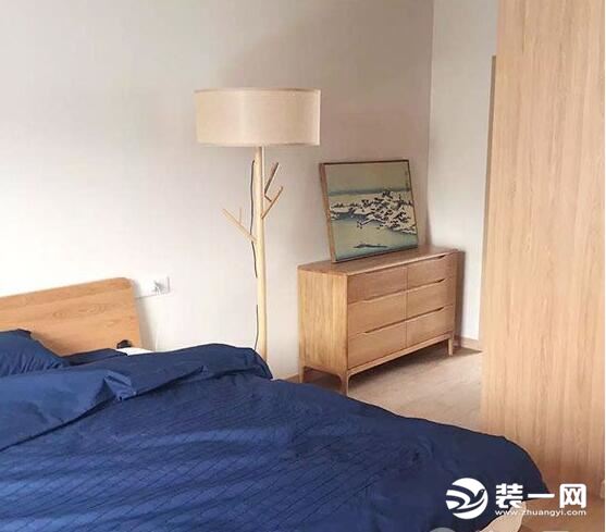 80平米日式单身公寓卧室装修效果图