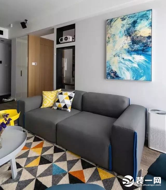三居室现代简约风格设计客厅沙发墙效果图