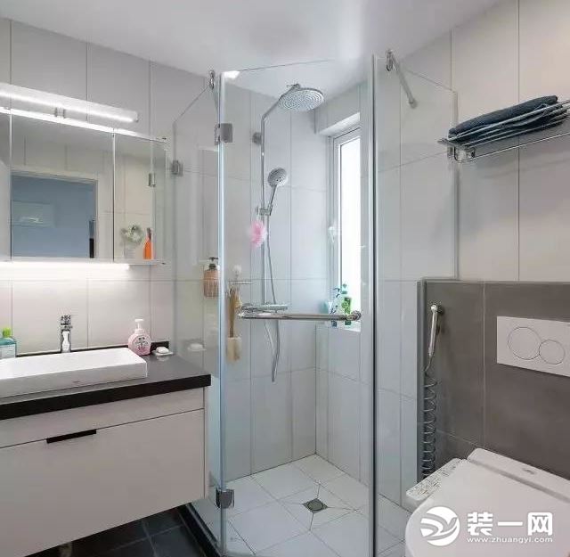 三居室现代简约风格设计卫生间效果图