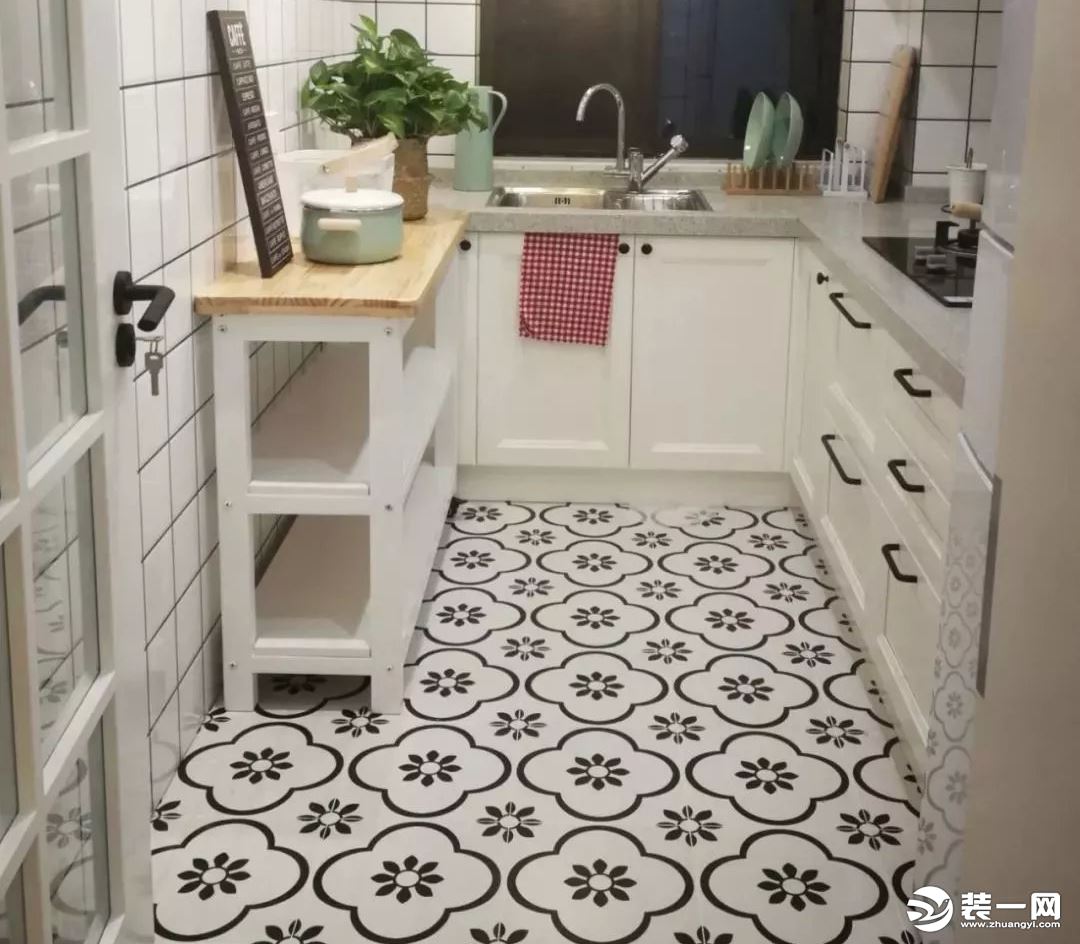 厨房瓷砖搭配小白砖效果图