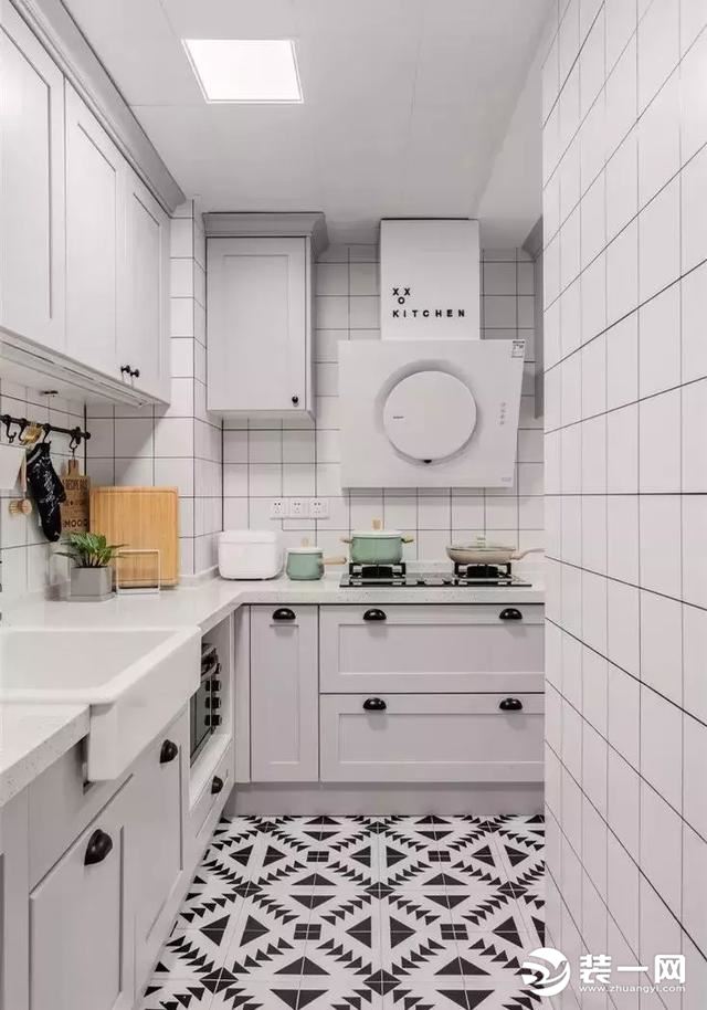 小户型厨房贴什么样瓷砖好？