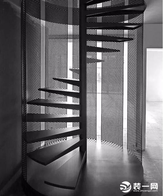 室内楼梯的材质 铁艺材质楼梯效果图