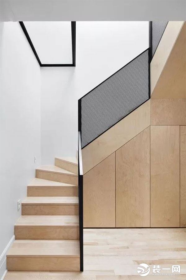 轻奢loft公寓木质楼梯装修设计图片