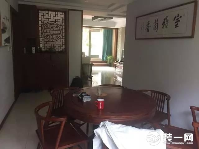 下一楼带小院装修和地下室的新房 图片