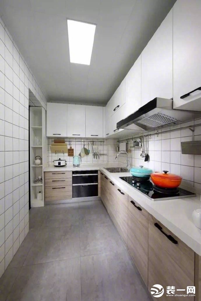 现代简约风格厨房装修设计实景图
