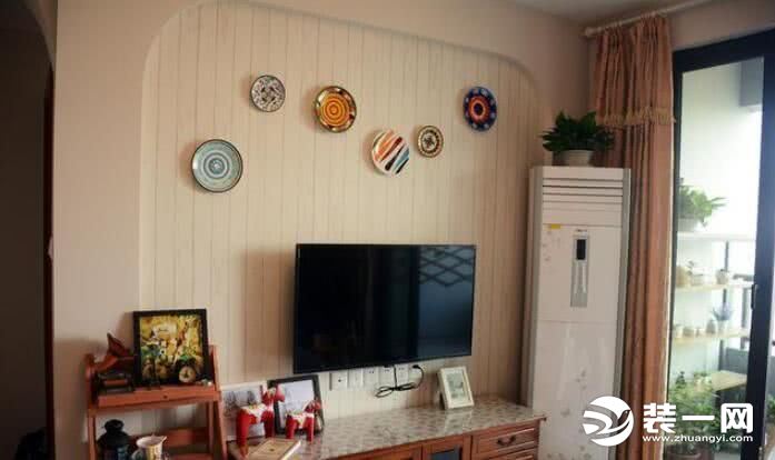 53平米一居室美式田园风装修客厅电视背景墙效果图