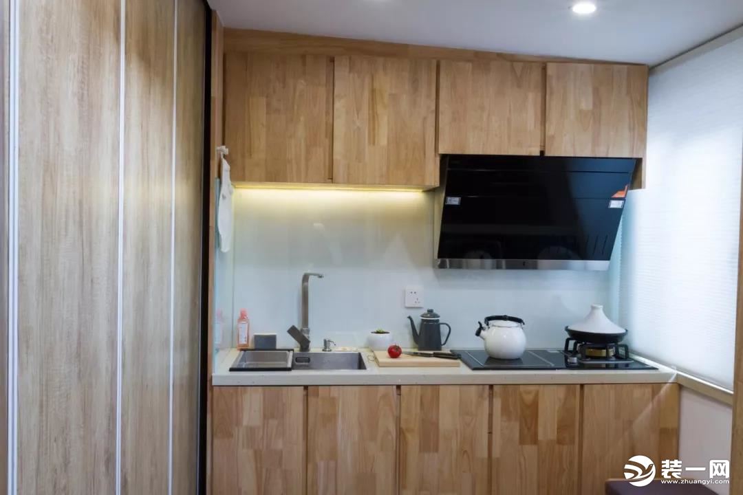 25平米小户型旧房改造装修厨房效果图