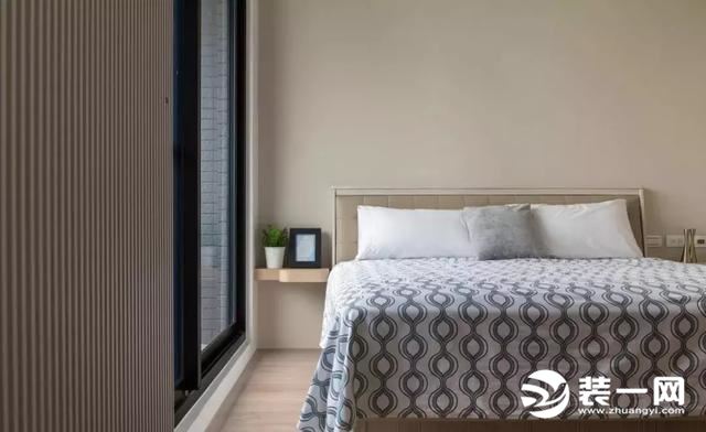 卧室空间小怎么设计？颜值与实用并存的小户型卧室装修案例