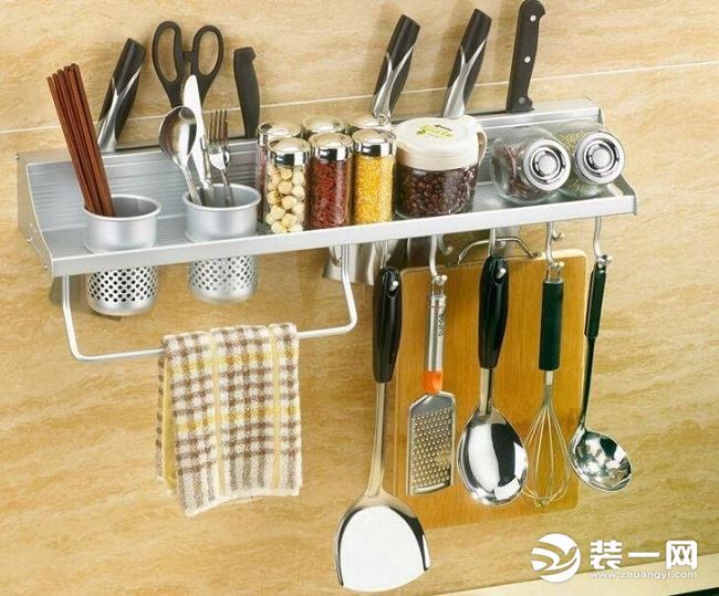 家用厨房刀架安装效果图