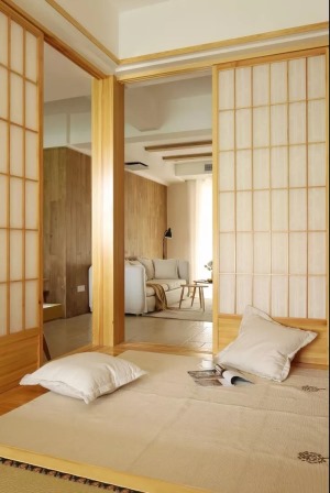 102平米日式三居室书房装修效果图